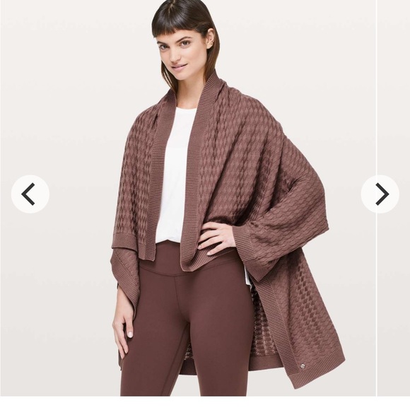 NWT Lululemon Divinity Poncho - Picture 1 of 13